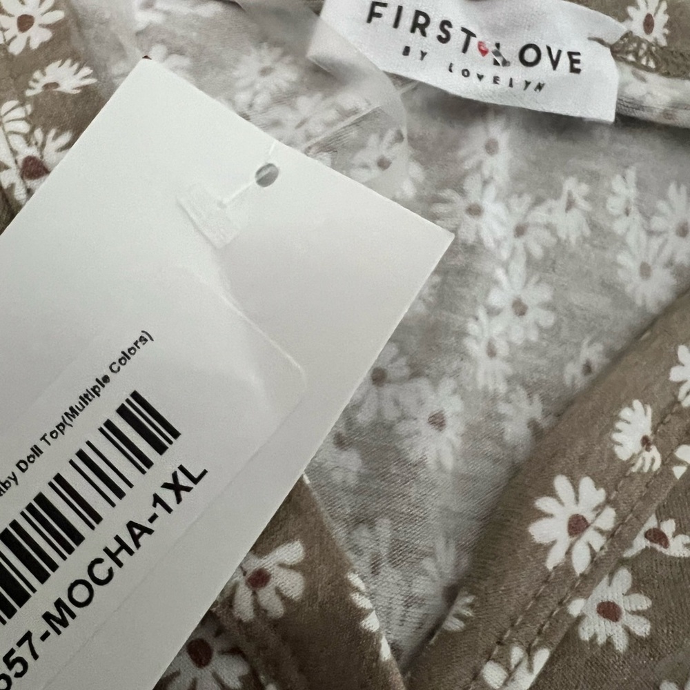 First Love top - Picture 3 of 3